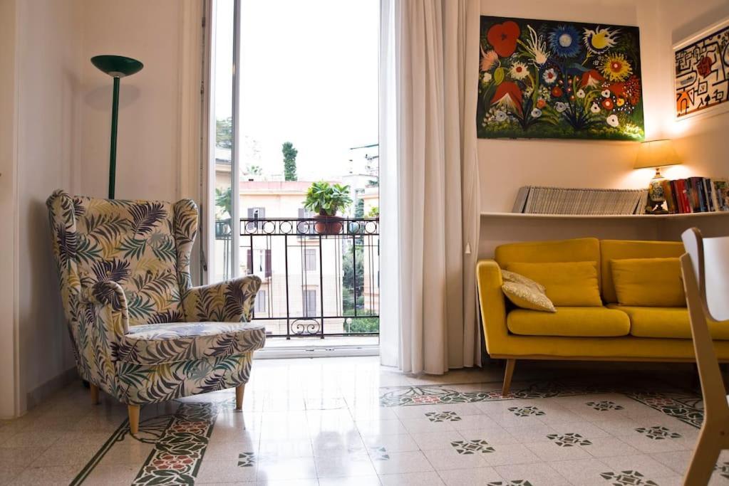 Suite Materdei - Art Of Living Naples Luaran gambar