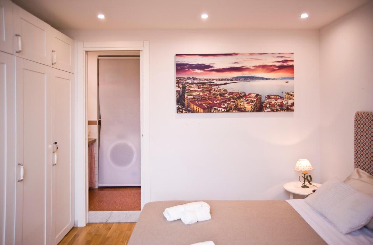 Suite Materdei - Art Of Living Naples Luaran gambar