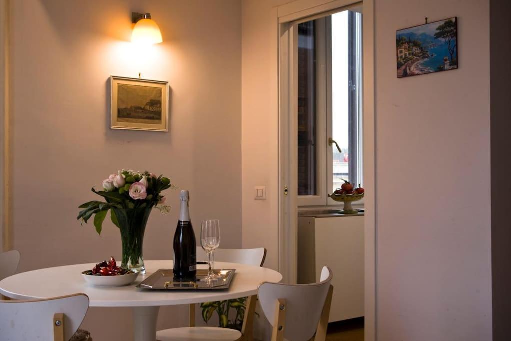 Suite Materdei - Art Of Living Naples Luaran gambar