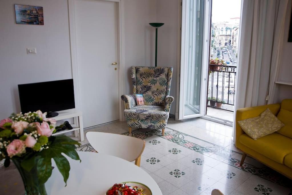Suite Materdei - Art Of Living Naples Luaran gambar